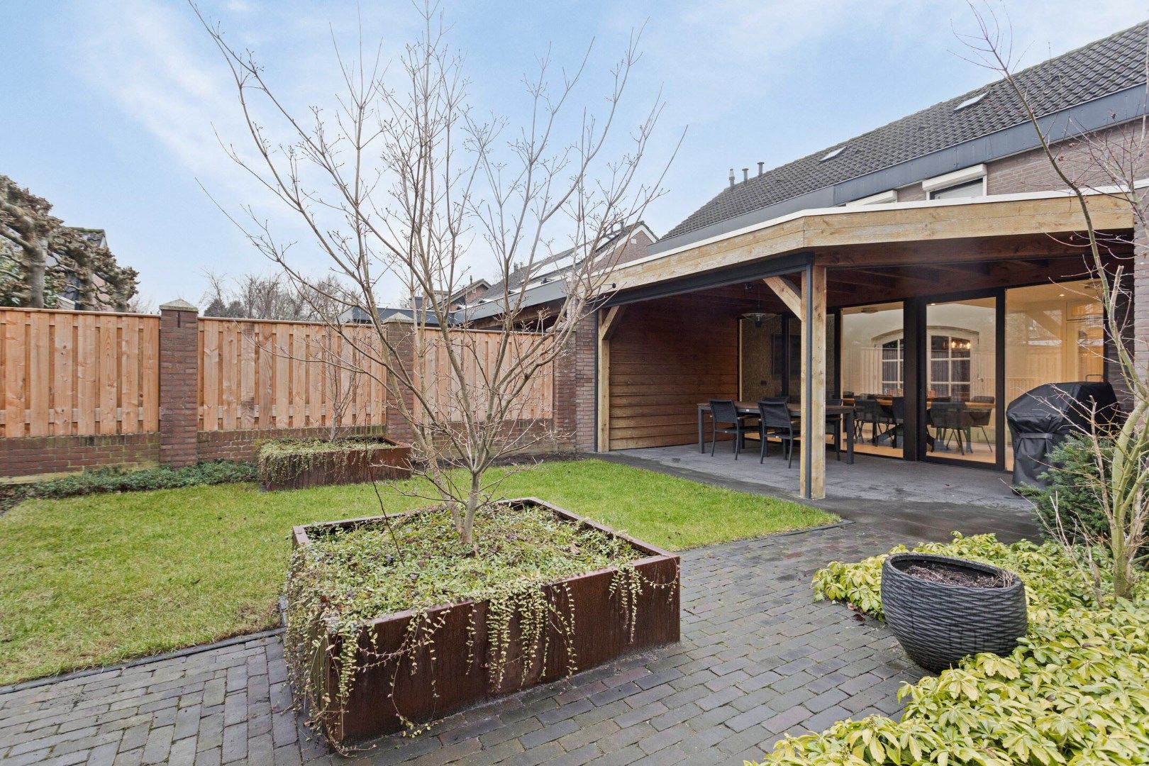 Photo 39 of Sluisstraat 74