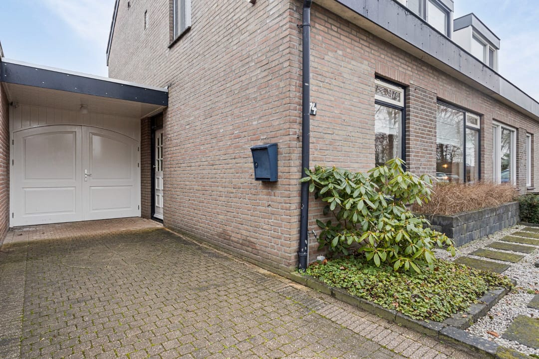 Photo 43 of Sluisstraat 74