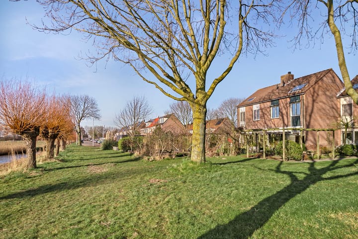 Photo 40 of Albardastraat 4