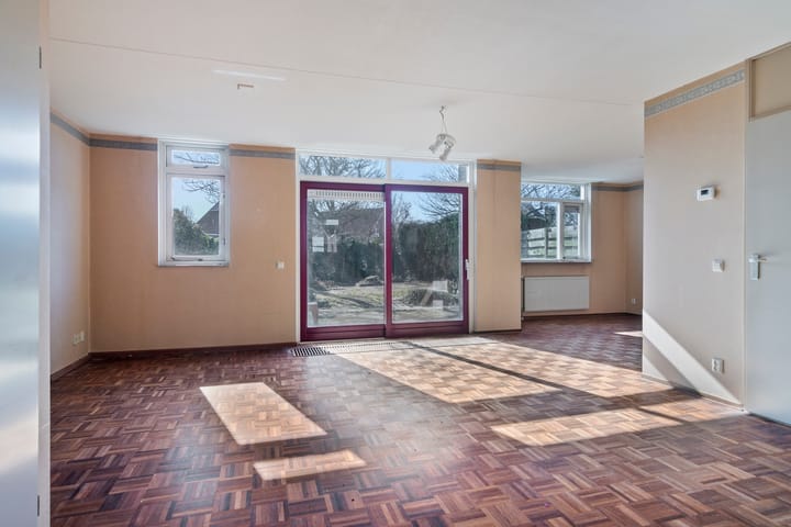 Photo 7 of Windmolenstraat 98