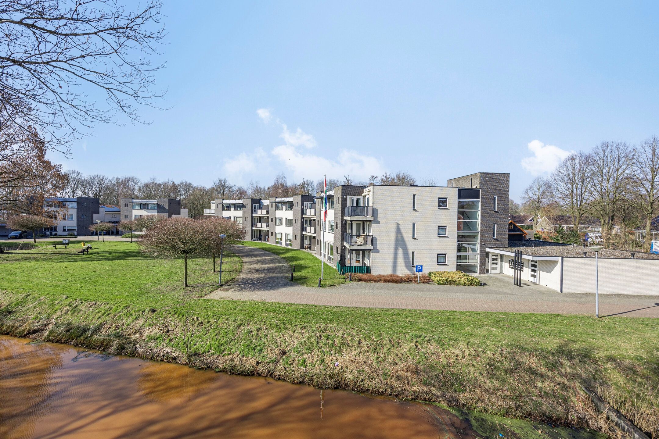 Photo 3 of Iepenlaan 1