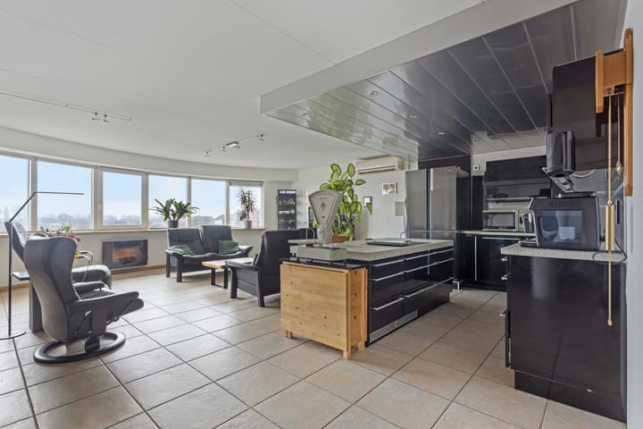 Foto 2 van Oosterweezenstraat 409