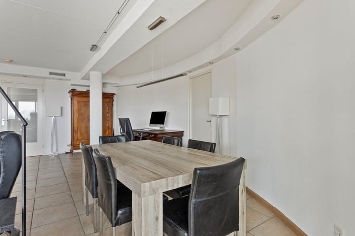 Foto 16 van Oosterweezenstraat 409