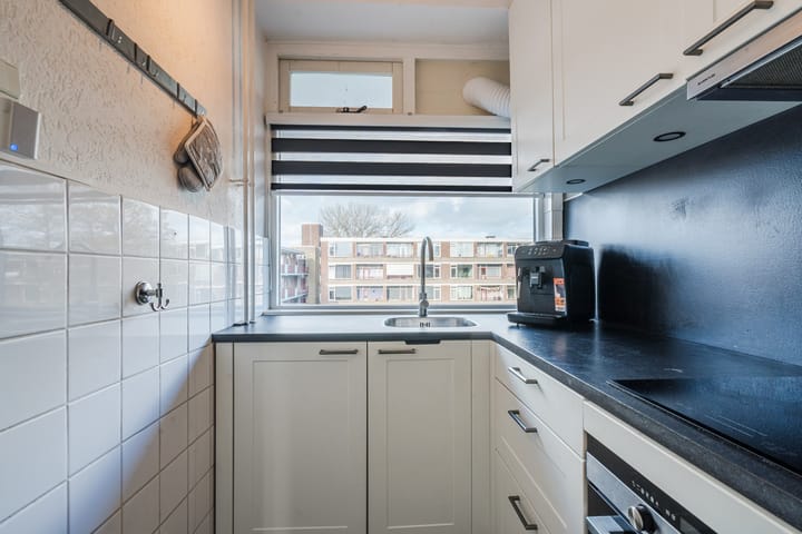 Photo 13 of Staringlaan 260