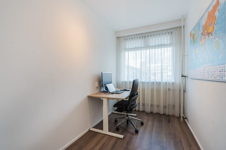 Photo 20 of Staringlaan 260