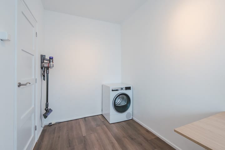 Photo 21 of Staringlaan 260