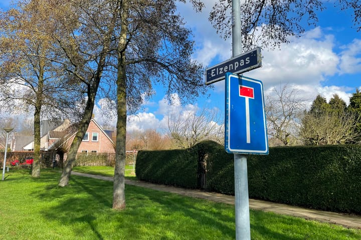 Foto 45 van Elzenpas 2