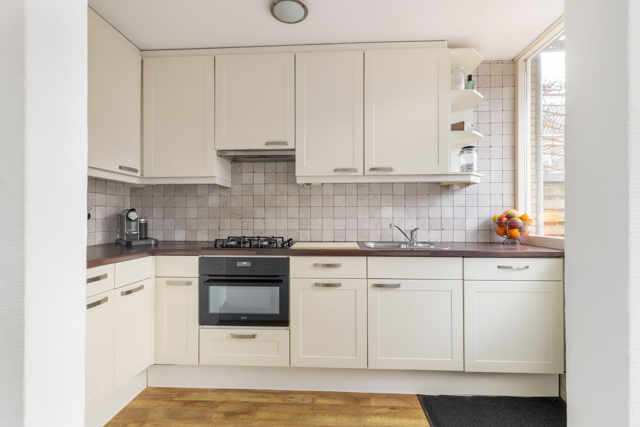 Photo 9 of Karel Doormanstraat 16