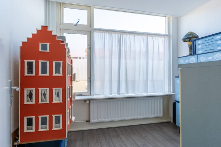 Foto 21 van Marinus Poststraat 77