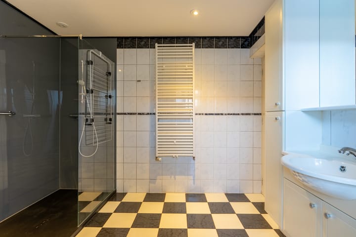 Foto 23 van Marinus Poststraat 77