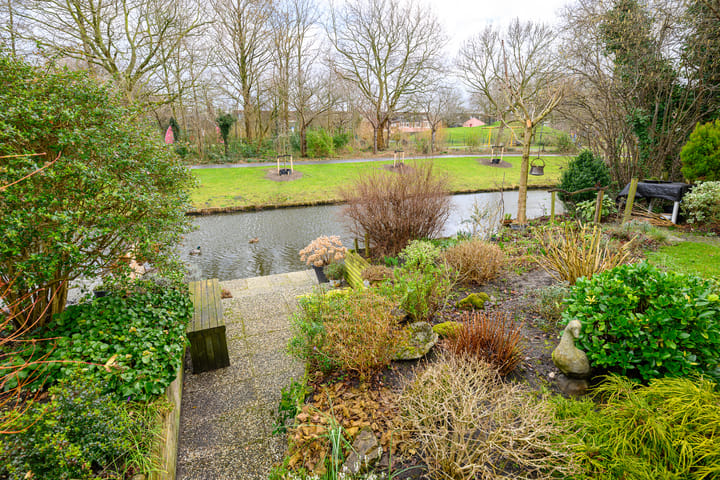 Foto 9 van Waterlelie 52