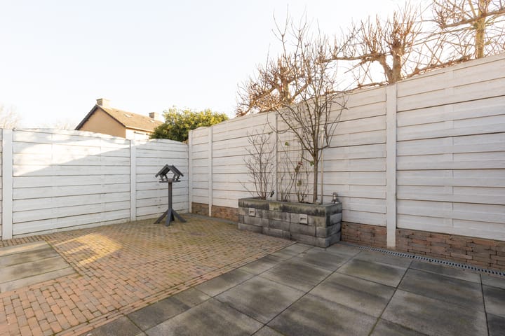 Foto 19 van Maaseikerweg 20