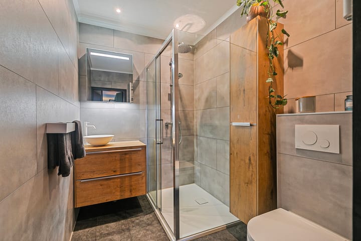 Foto 14 van Donkerslootstraat 115-B