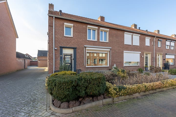 Foto 2 van Tuinstraat 11