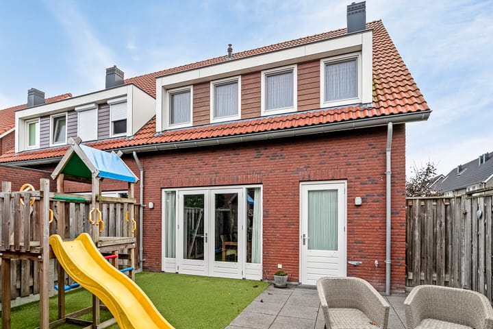 Foto 39 van Pastinaak 8