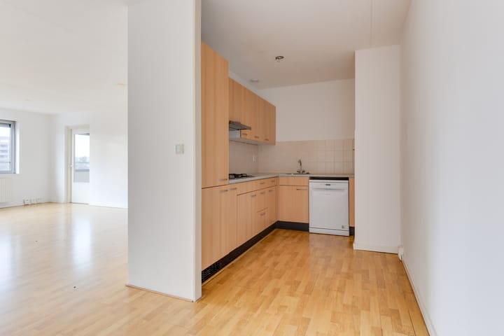 Foto 4 van Simon Carmiggeltstraat 8