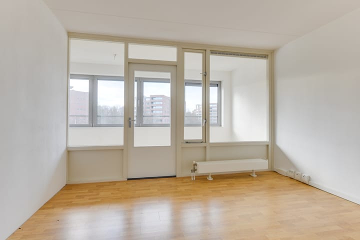 Foto 13 van Simon Carmiggeltstraat 8