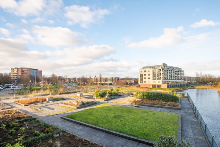 Foto 20 van Simon Carmiggeltstraat 8