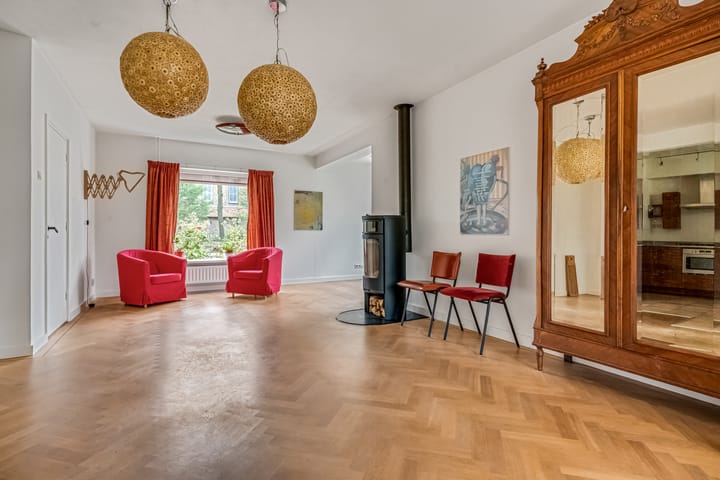 Foto 7 van Anna van Burenlaan 8