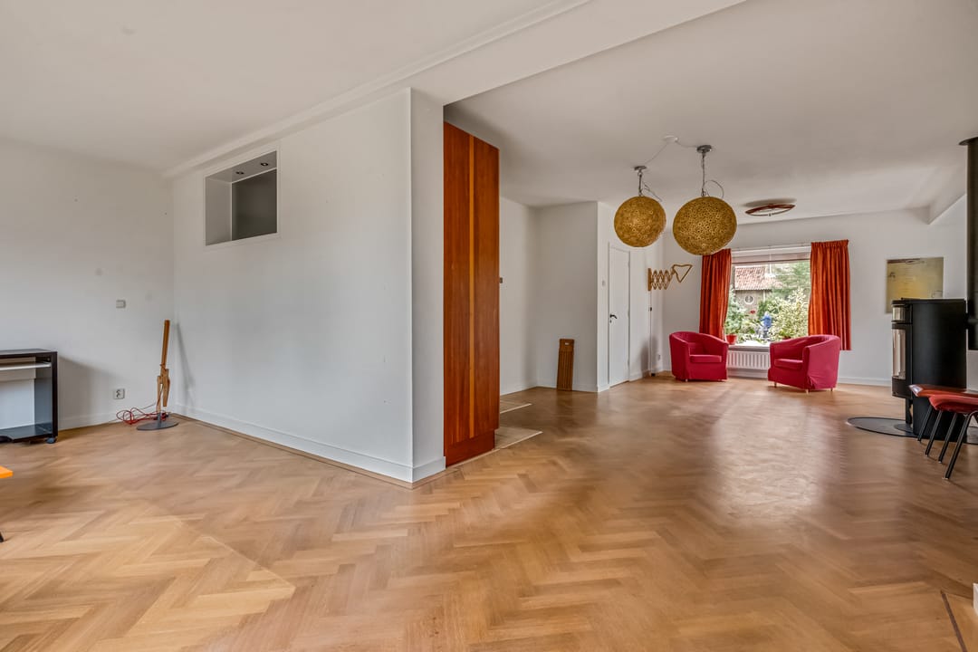 Foto 8 van Anna van Burenlaan 8