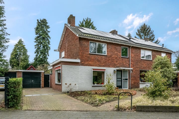 Foto 47 van Anna van Burenlaan 8