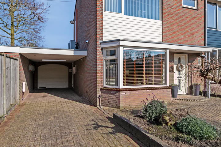 Foto 7 van Warmoesstraat 15