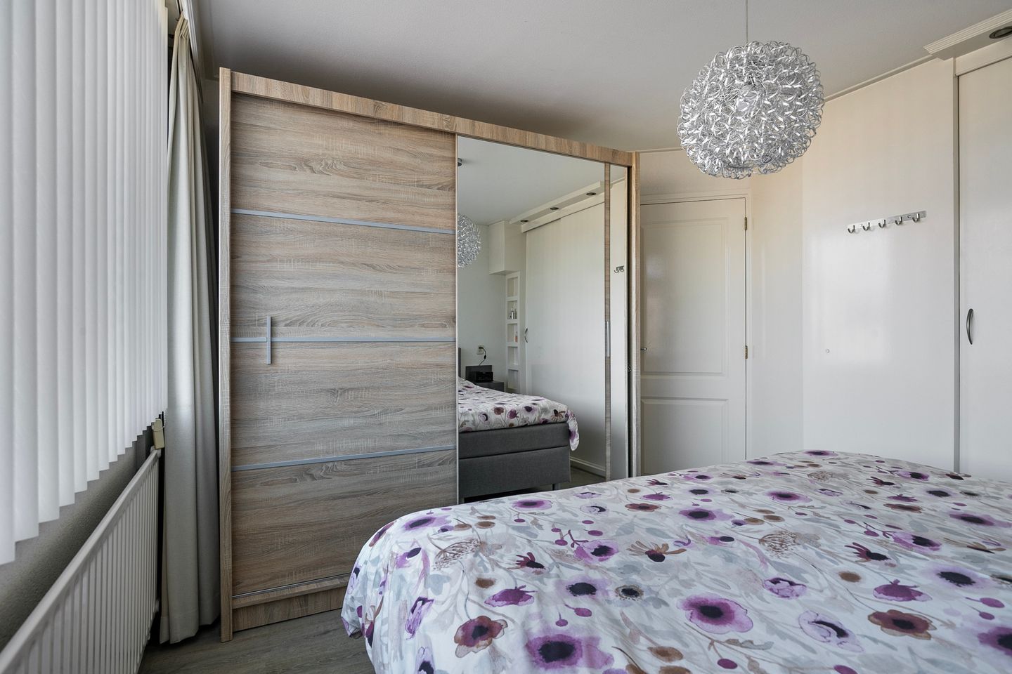 Foto 25 van Warmoesstraat 15