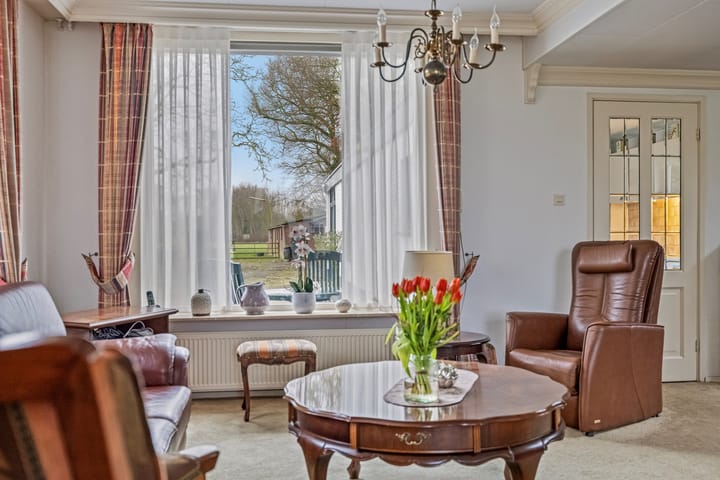 Foto 10 van Middelbuurtseweg 32