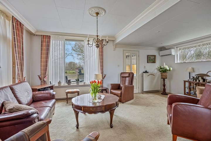 Foto 11 van Middelbuurtseweg 32