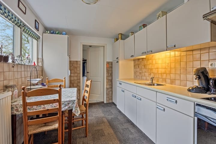 Foto 16 van Middelbuurtseweg 32