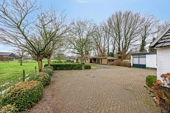 Foto 64 van Middelbuurtseweg 32