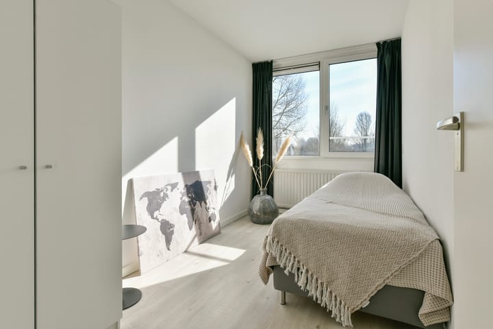 Photo 12 of Rosa Spierlaan 334