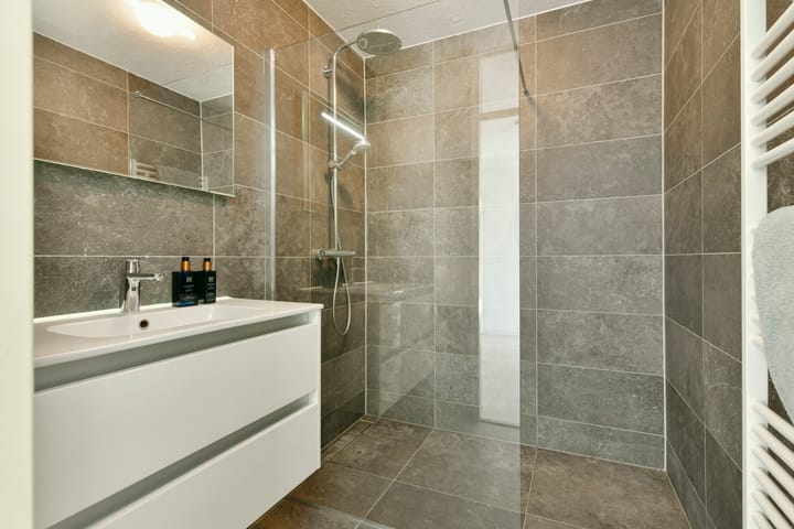 Photo 13 of Rosa Spierlaan 334