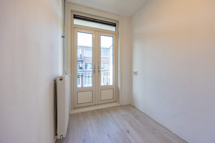 Photo 17 of Lyonnetstraat 117