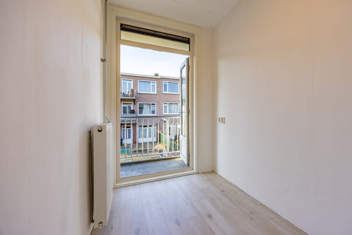 Photo 18 of Lyonnetstraat 117