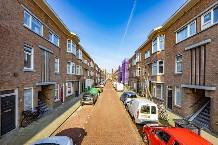 Photo 28 of Lyonnetstraat 117