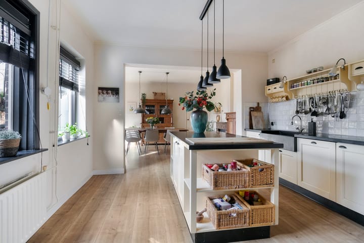 Foto 10 van Parallelweg 8