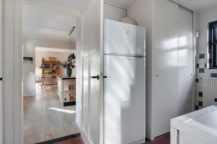 Foto 14 van Parallelweg 8