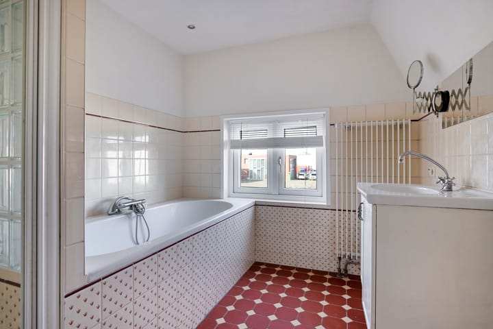 Foto 36 van Parallelweg 8