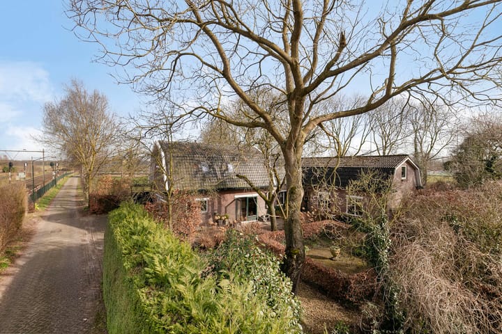 Foto 49 van Parallelweg 8