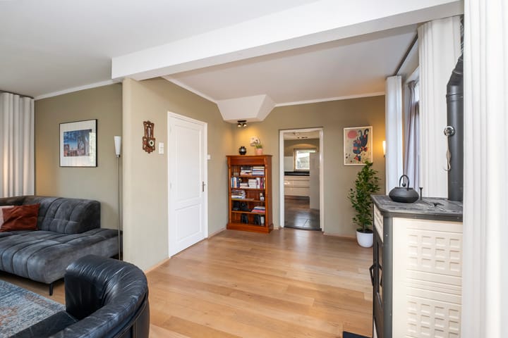 Foto 8 van Larenseweg 38