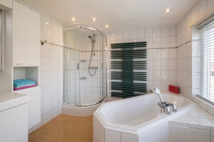 Foto 16 van Larenseweg 38