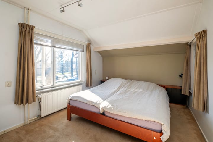 Foto 18 van Larenseweg 38