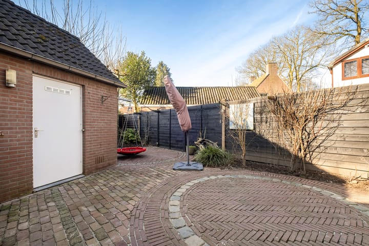 Foto 25 van Larenseweg 38