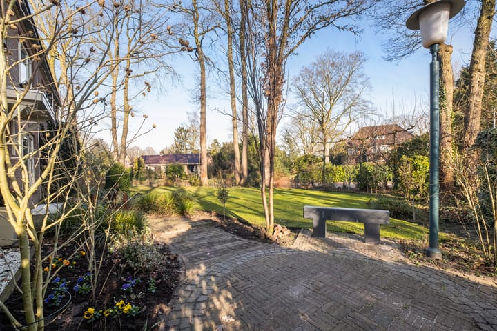 Foto 31 van Larenseweg 38