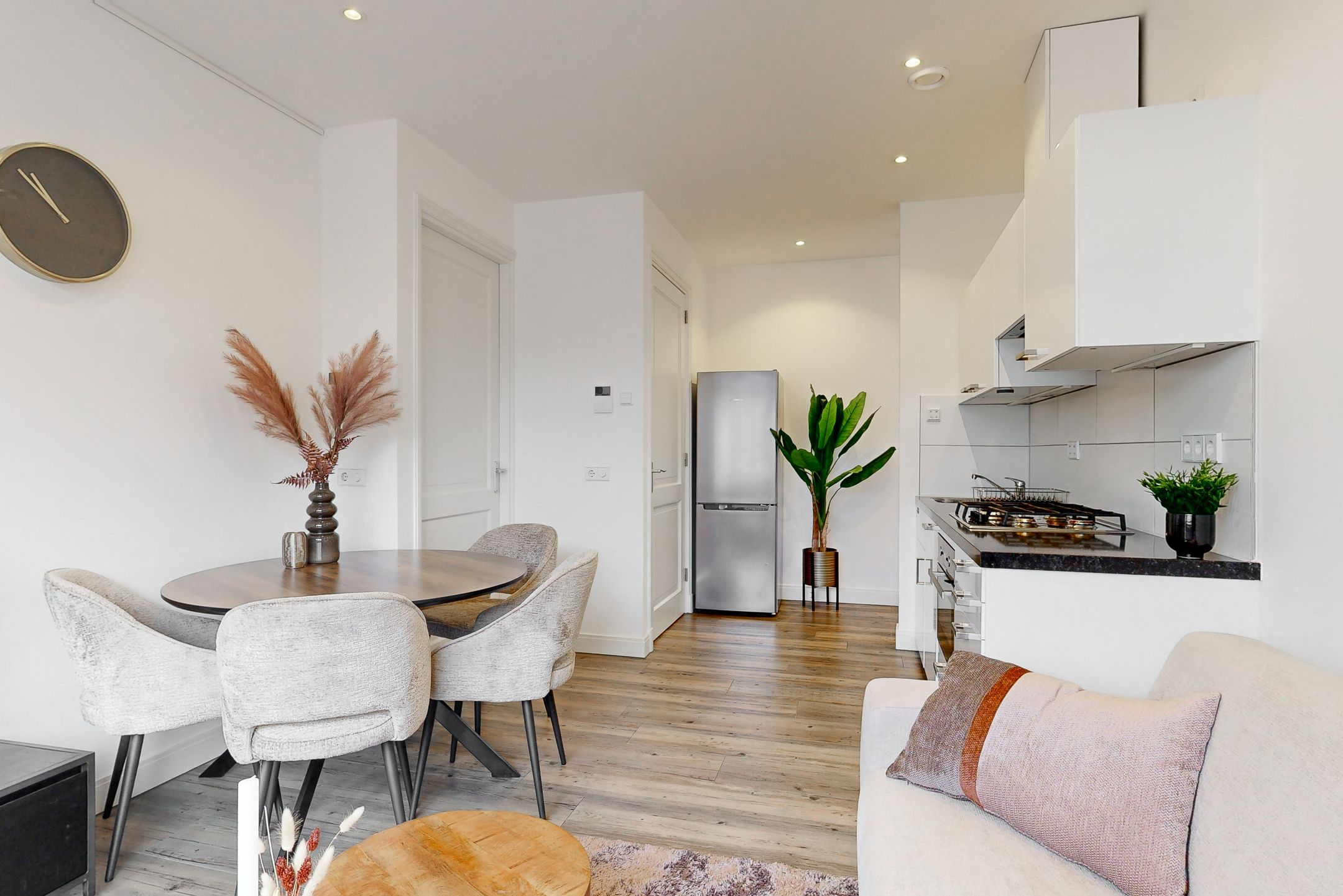 Photo 9 of Langebrug 12-B4