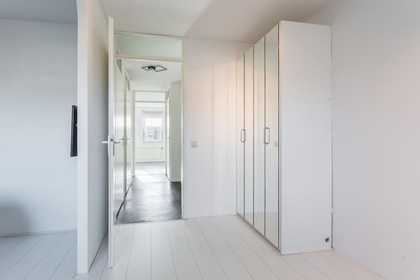 Photo 25 of Laan van Wateringse Veld 967