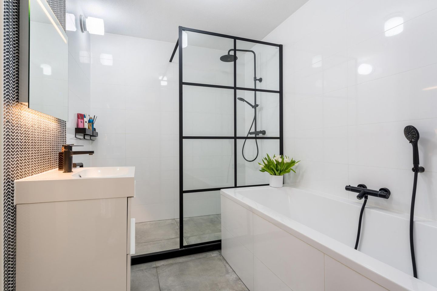 Photo 34 of Laan van Wateringse Veld 967