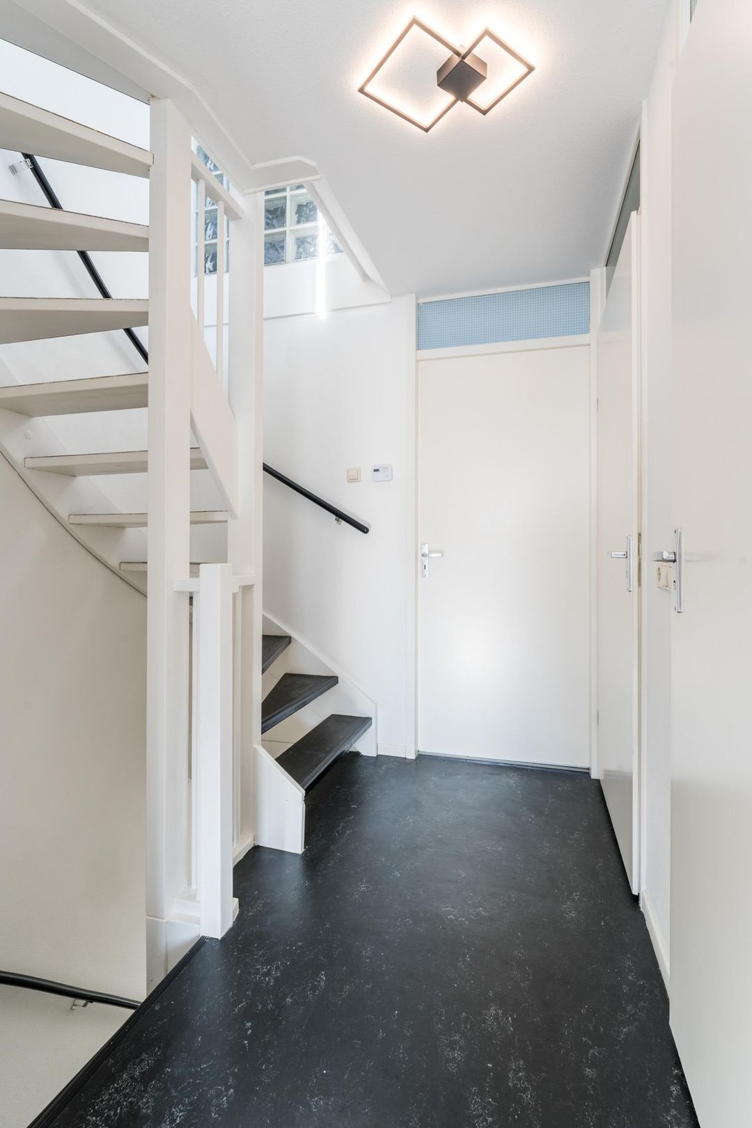 Photo 37 of Laan van Wateringse Veld 967