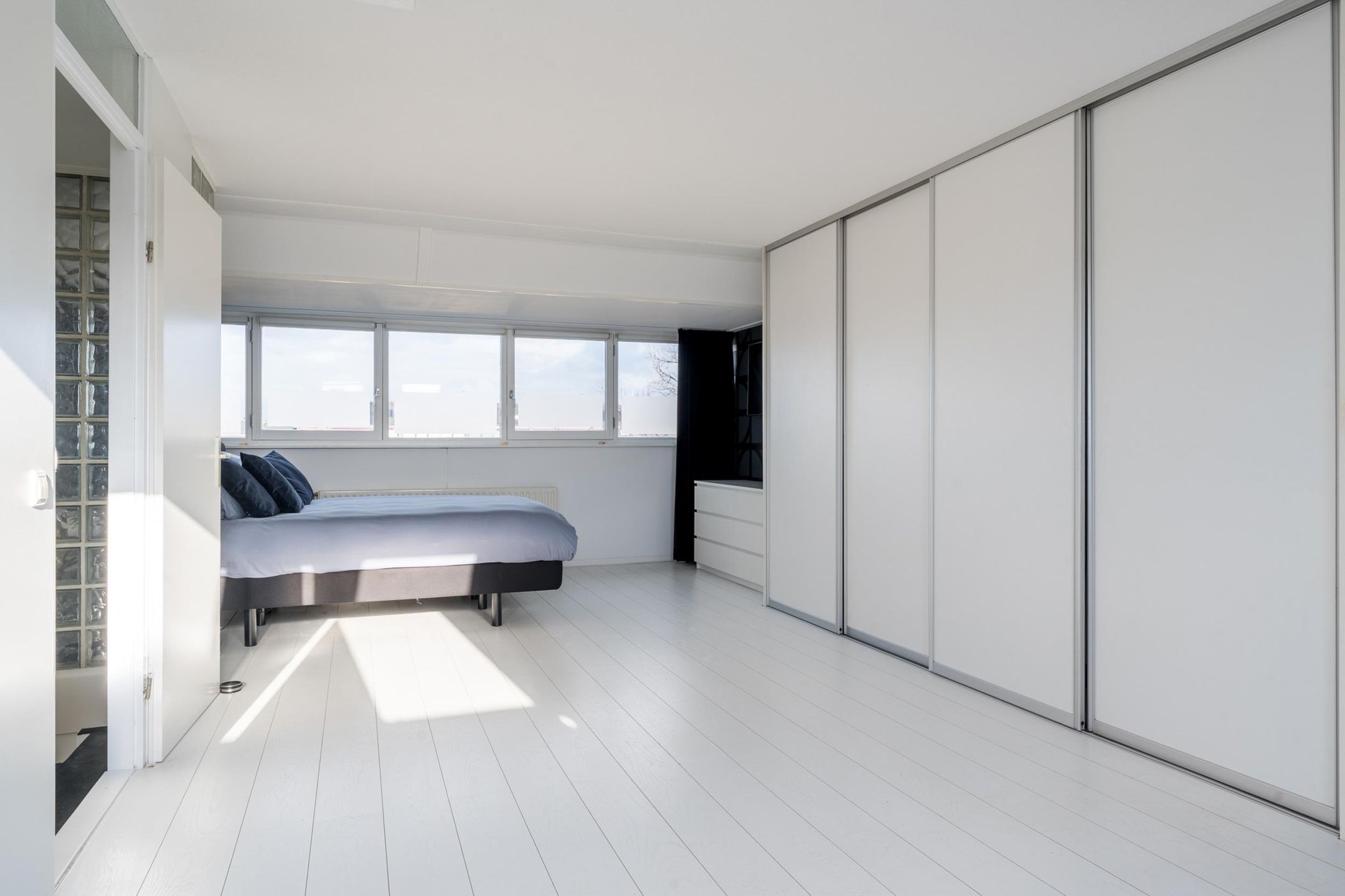 Photo 39 of Laan van Wateringse Veld 967